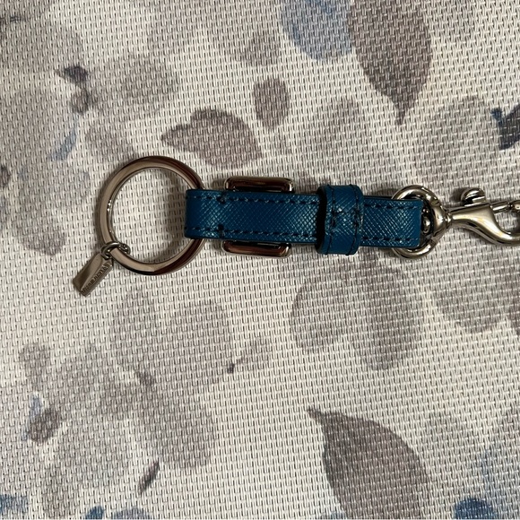 Blue Coach Keychain Holder. Brand new Leather 100% authentic. - Picture 2 of 4